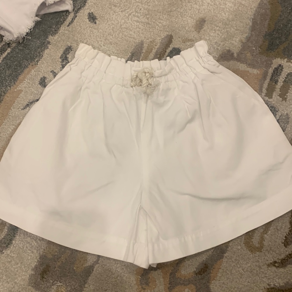 Zara kids size 10 white shorts